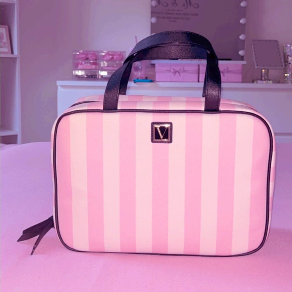 Victoria Secret Hanging Carrying Bag 💕